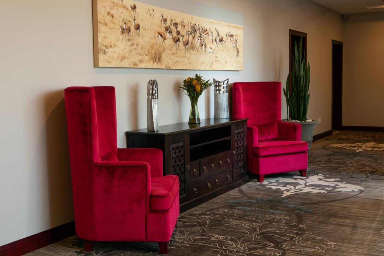 Flamingo Villas Boutique Hotel Walvis Bay Bagian luar foto