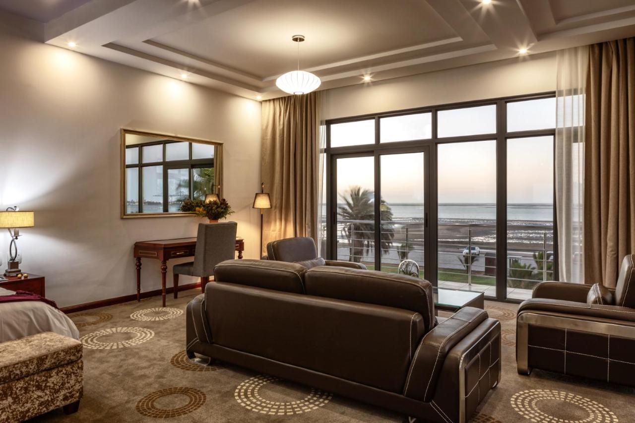 Flamingo Villas Boutique Hotel Walvis Bay Bagian luar foto