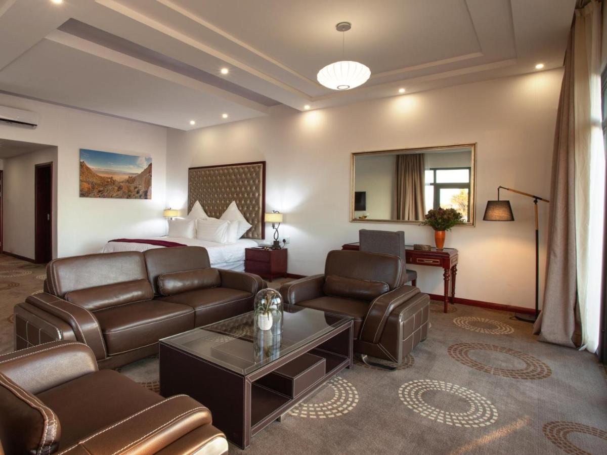 Flamingo Villas Boutique Hotel Walvis Bay Bagian luar foto