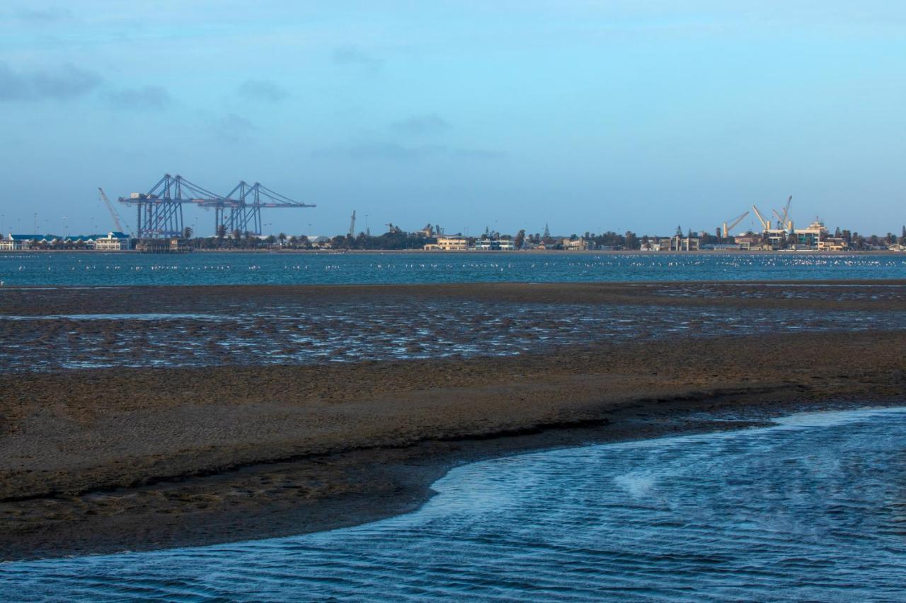 Flamingo Villas Boutique Hotel Walvis Bay Bagian luar foto