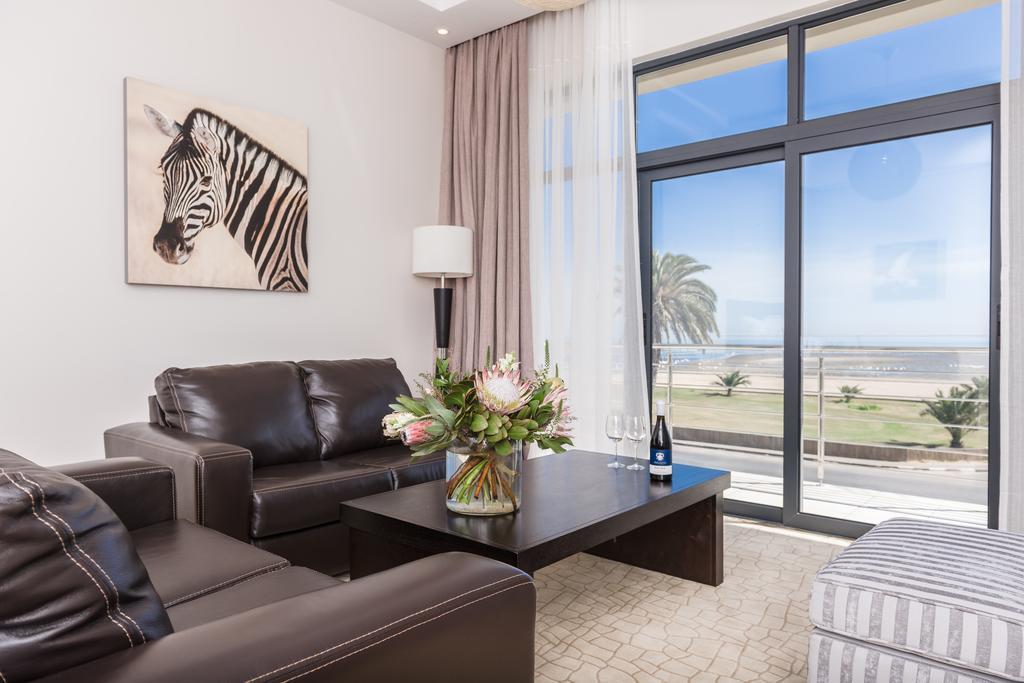 Flamingo Villas Boutique Hotel Walvis Bay Bagian luar foto