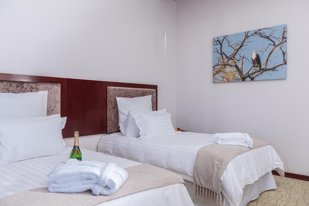 Flamingo Villas Boutique Hotel Walvis Bay Bagian luar foto