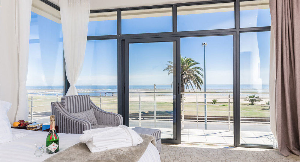 Flamingo Villas Boutique Hotel Walvis Bay Bagian luar foto